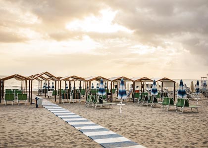 Spiaggia privata al tramonto